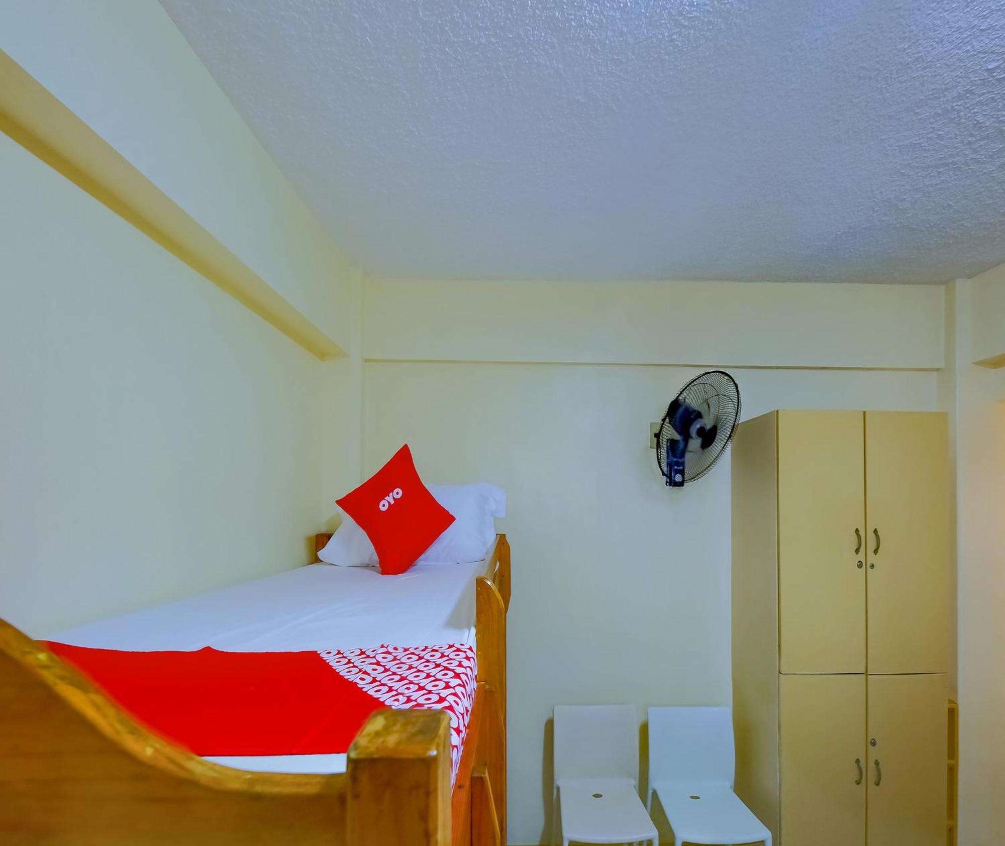 Oyo 840 Orangenest Apartelle Manila Kültér fotó